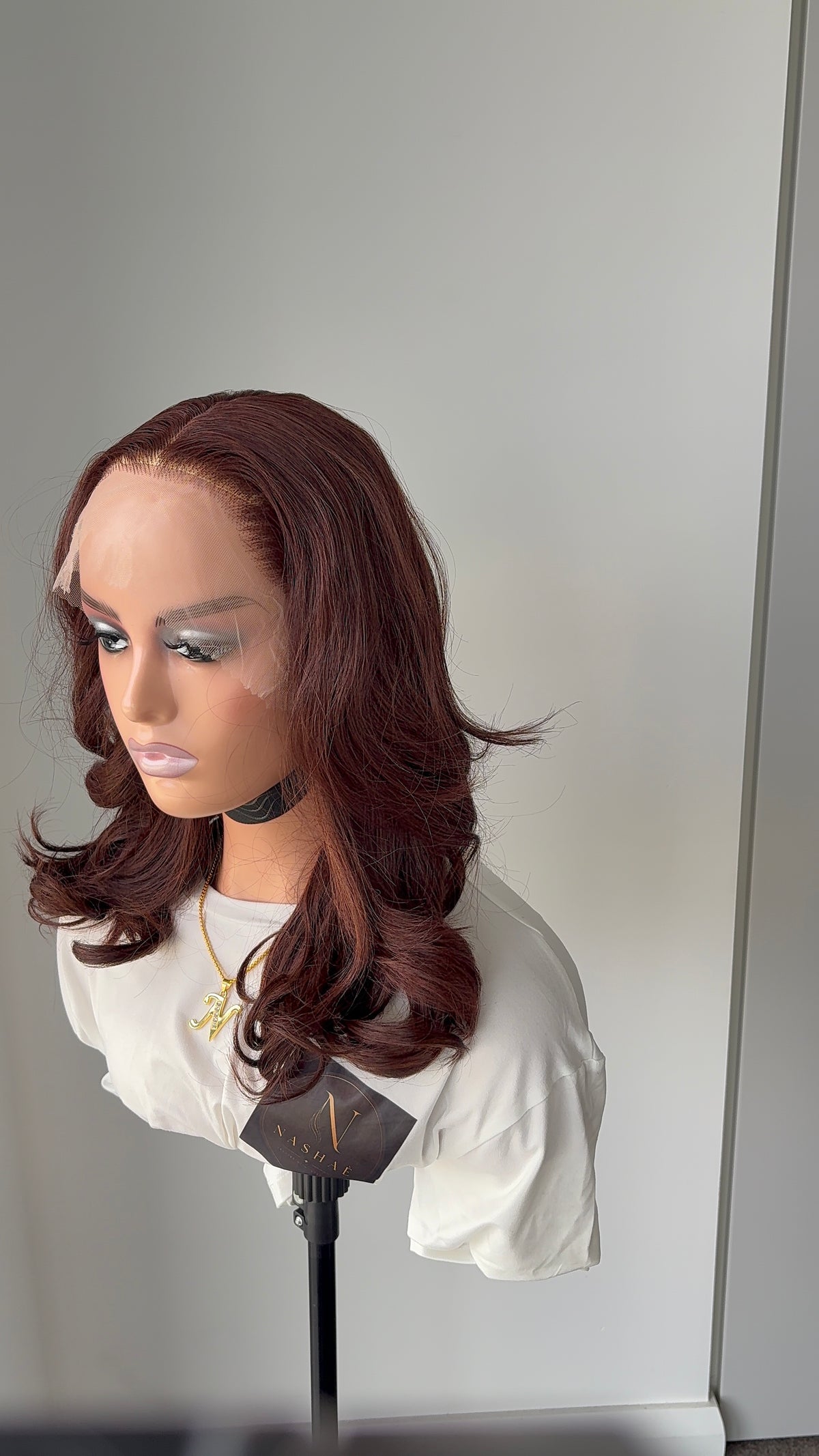 Mahogany muse